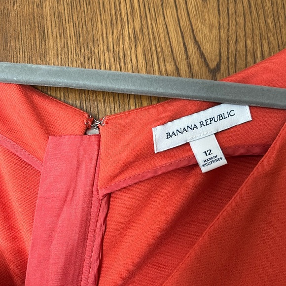 Banana Republic Women’s V Neck Dress Orange Size 12 - Picture 2 of 8